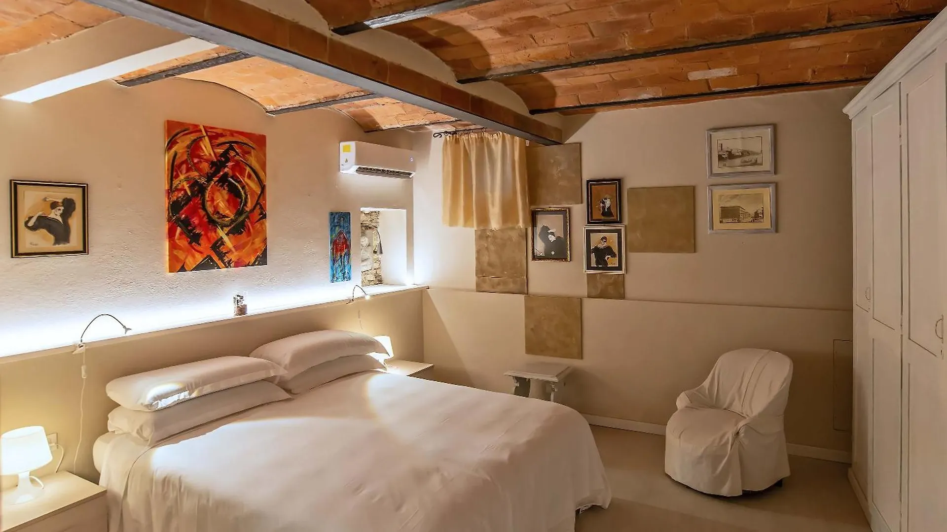 Apt In San Niccolo A Pochi Passi Da Ponte Vecchio Florence Apartment