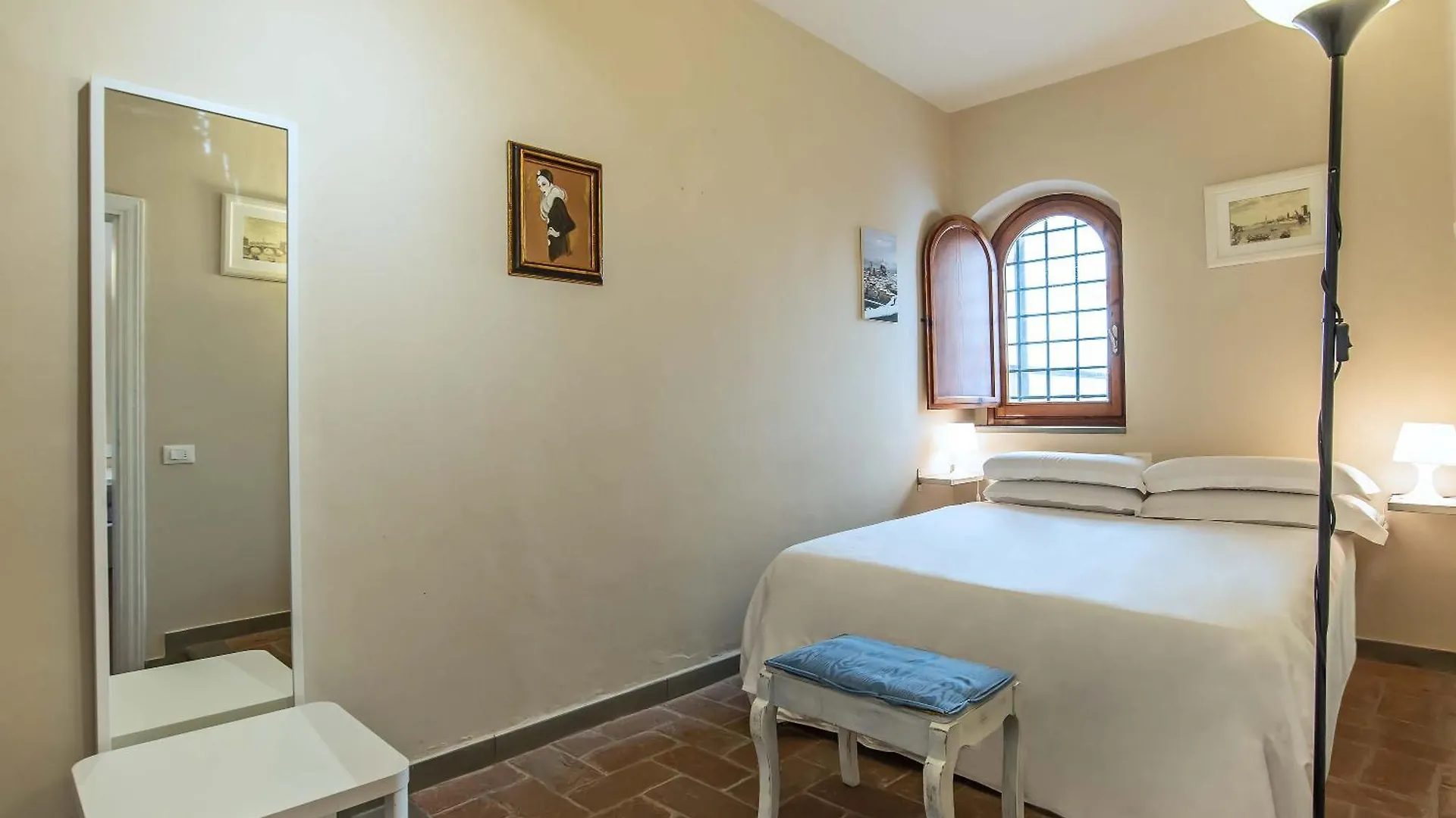 Apartment Apt In San Niccolo A Pochi Passi Da Ponte Vecchio Florence