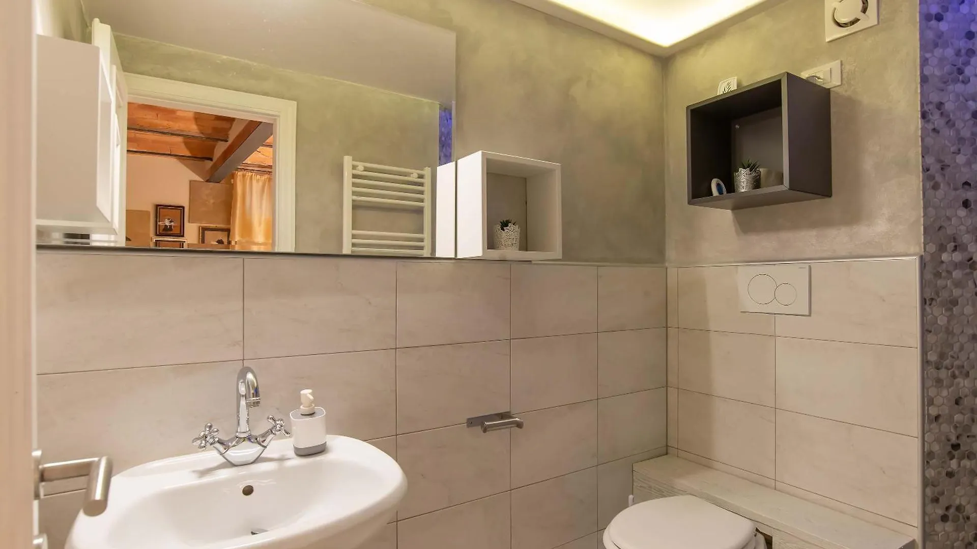 Apt In San Niccolo A Pochi Passi Da Ponte Vecchio Florence